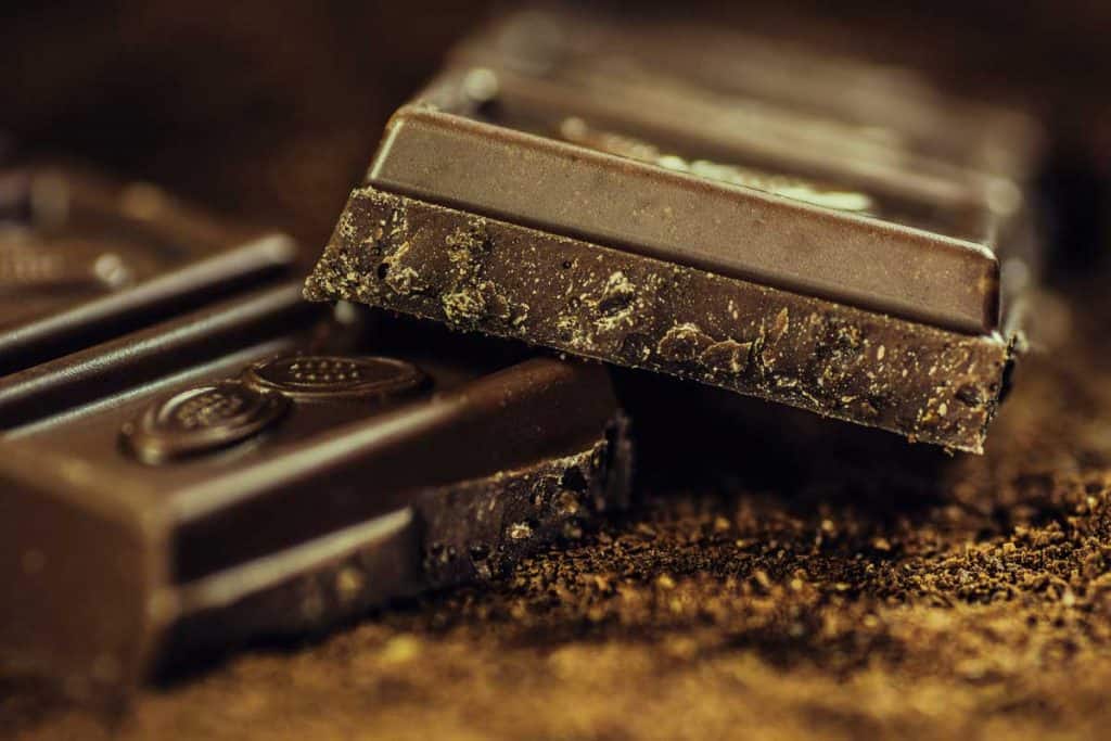 chocolate cocoa dark and raw